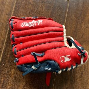 T ball mitt